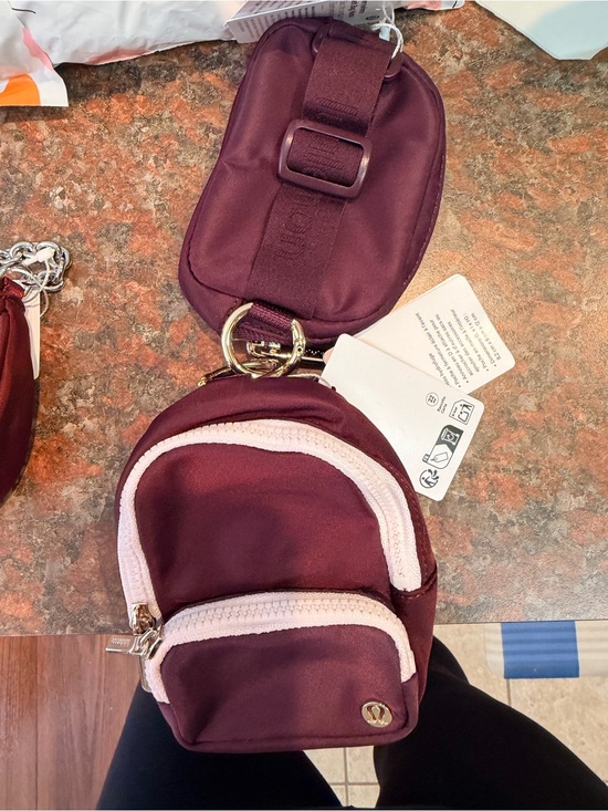 osprey hydration packs Hydraulics 2L Backpack Water Reservoir with Bite Valve - BPA-Free, Leakproof Bladder with QuickConnect and Slide-Seal Lululemon athletica Team Canada nintendo from gentle fire roads Color:Sea Turtle